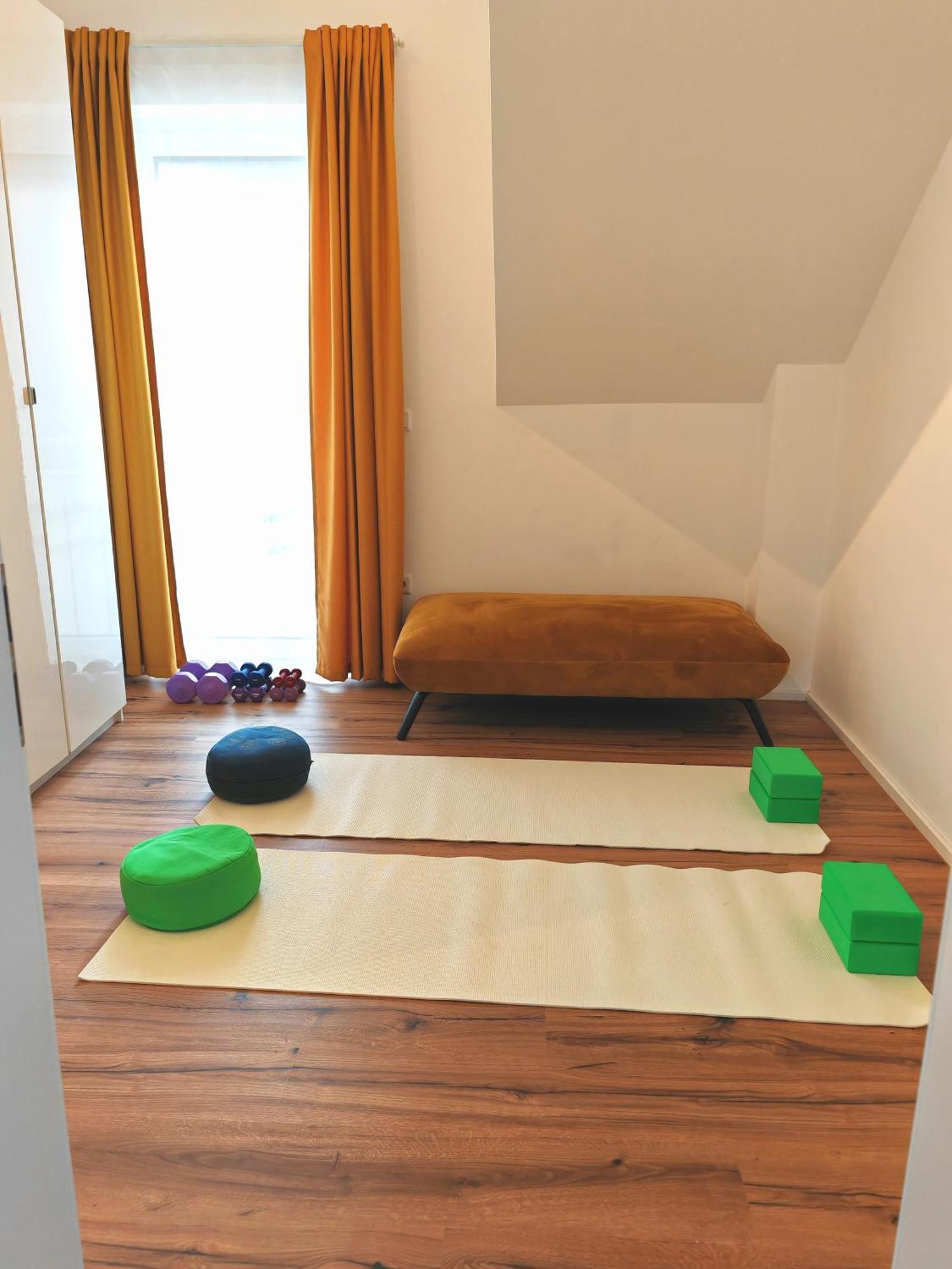Golden Home With Barbecue, Yoga, Football Table Sinsheim Extérieur photo